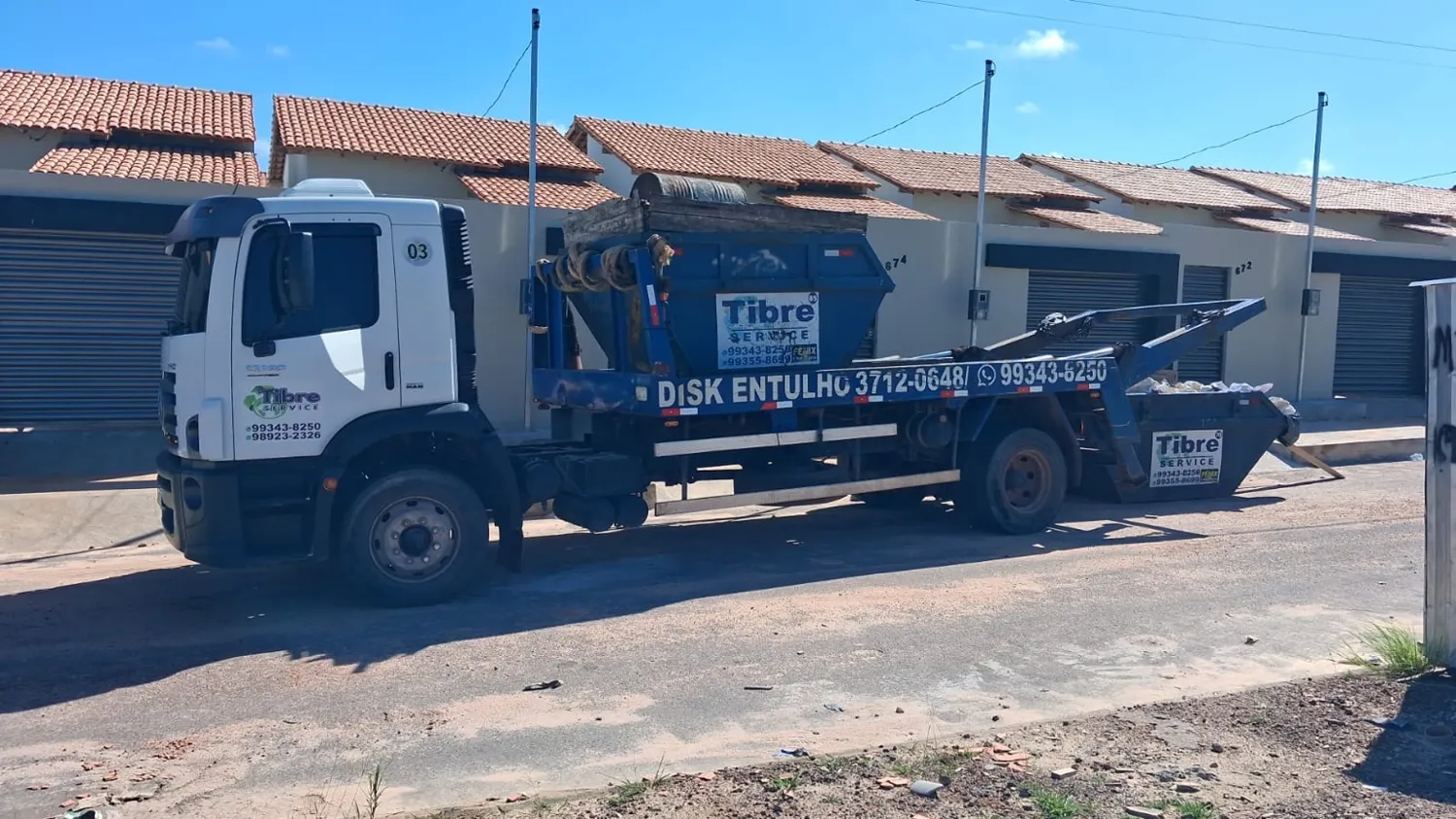 Frota e caçambas da Tibre Service em Castanhal — foto 7